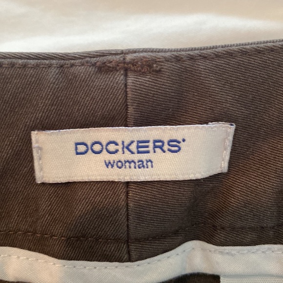 Dockers Shorts - Picture 3 of 4